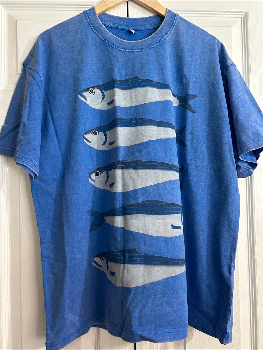 Blue Fish Graphic T-Shirt - Unbranded